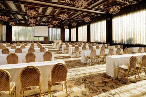 Grand Hills, A Luxury Collection Hotel & Spa
