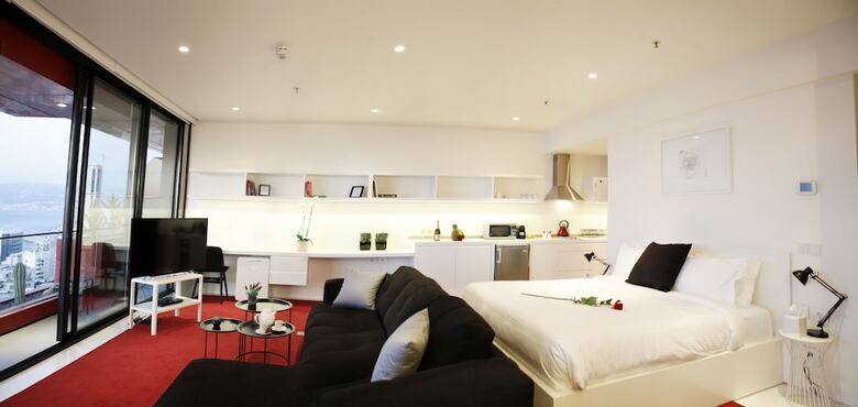 1866 Court & Suites Hotel
