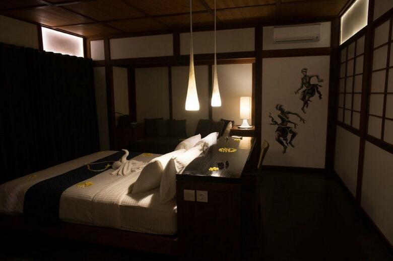Hotel Suarapura Resort & Spa