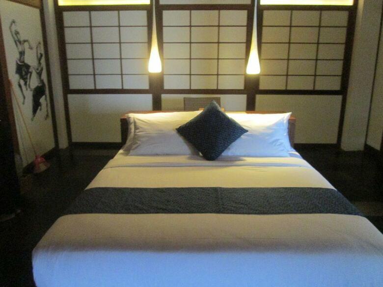 Hotel Suarapura Resort & Spa