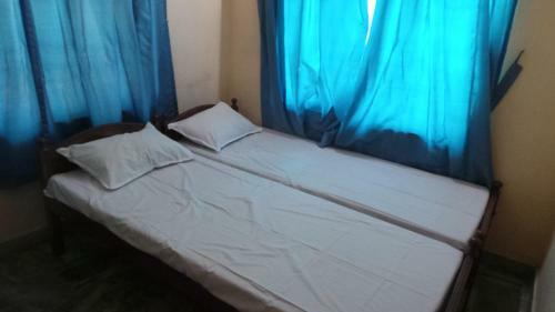 Crystalica Home Stay