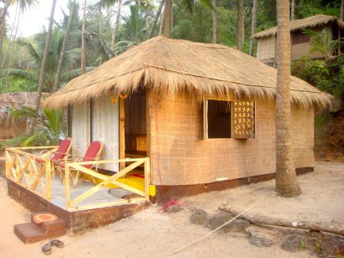 Hotel Krishna Paradise Beach Resort