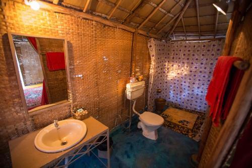 Hotel Krishna Paradise Beach Resort