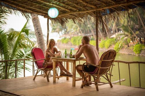 Hotel Krishna Paradise Beach Resort