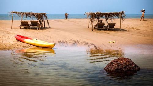 Hotel Krishna Paradise Beach Resort