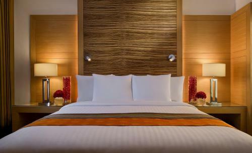 Hotel Courtyard By Marriott Gurugram Downtown