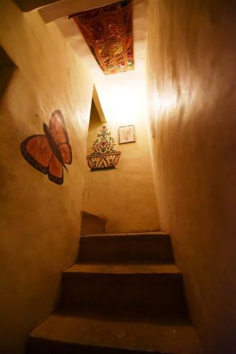 Bed & Breakfast Khandaka Mahal - A Heritage Hotel