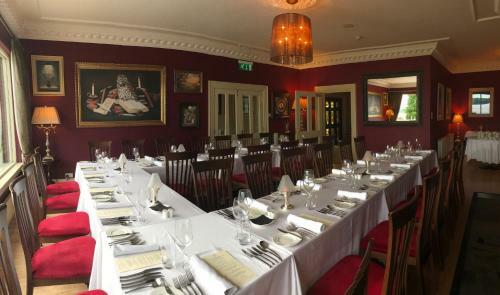 Hotel St Kyrans Country House & Restaurant