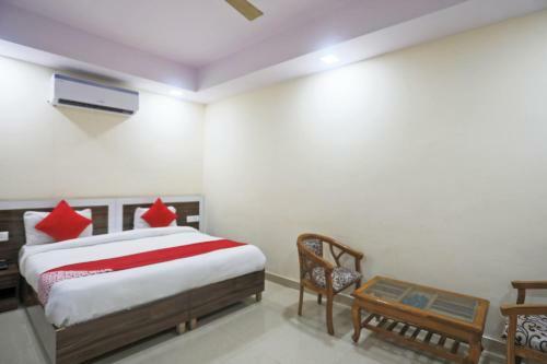 Hotel Rampal Palace