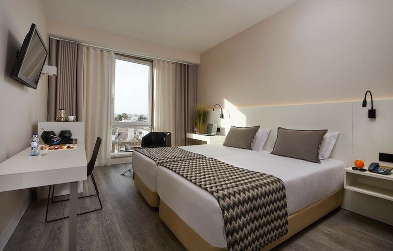 Hotel Faro & Beach Club