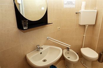 B&B Hotel Bicocca In Via Cipriani