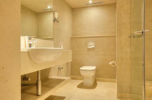 Hotel Grand Bhabendra Alay