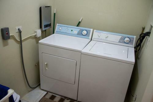 Two Bedroom Apartment In Kingston