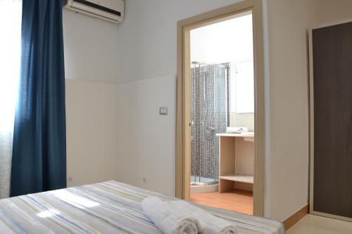 Hostal Affittacamere Torre Lapillo