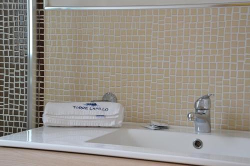Hostal Affittacamere Torre Lapillo