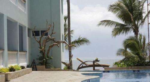 Cowrie Beach Studio Apartment