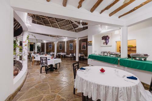 Malaika Beach Villas