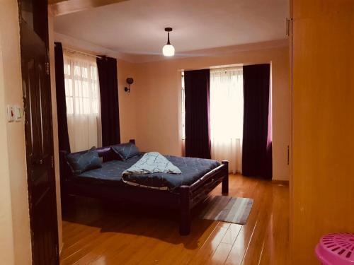 Beautiful Ensuite Room In An Elegant Home....