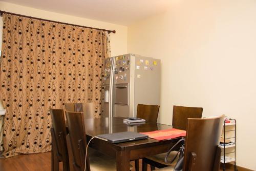 Beautiful Ensuite Room In An Elegant Home....