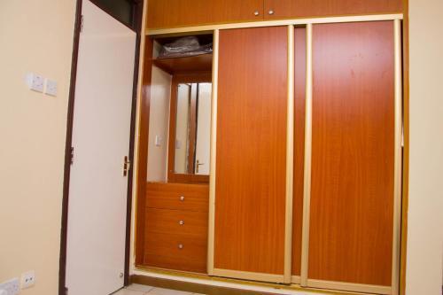 Beautiful Ensuite Room In An Elegant Home....