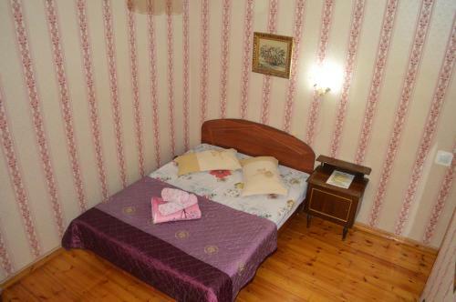 Hostal Lotos Guest House