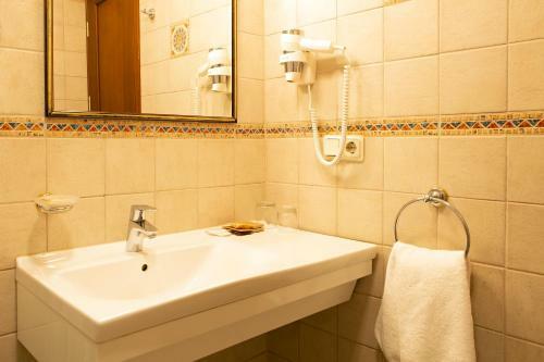 Hotel Dvaras - Manor House