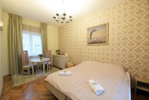 Hostal Kubu Guest House