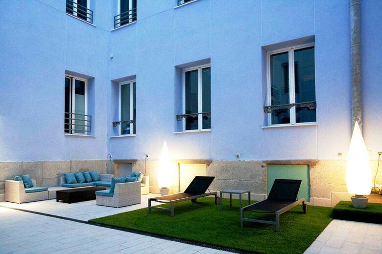 Hotel Petit Palace Santa Barbara