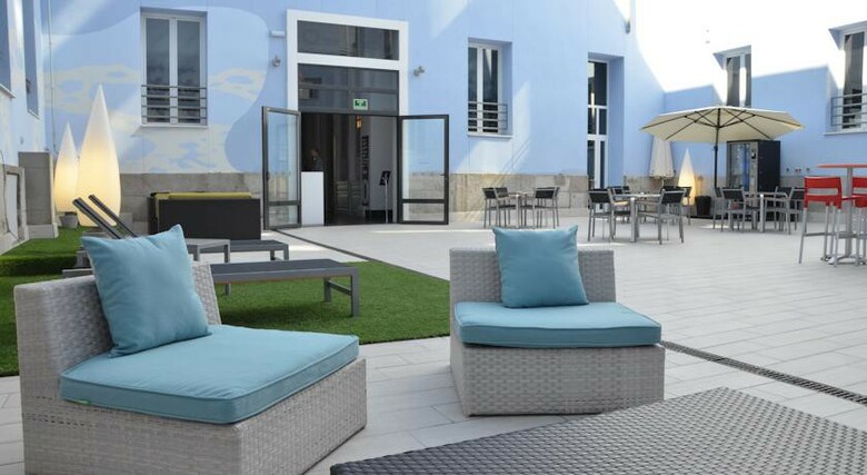 Hotel Petit Palace Santa Barbara