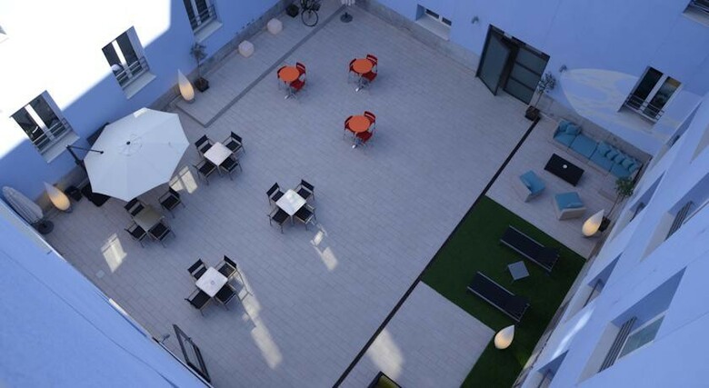 Hotel Petit Palace Santa Barbara