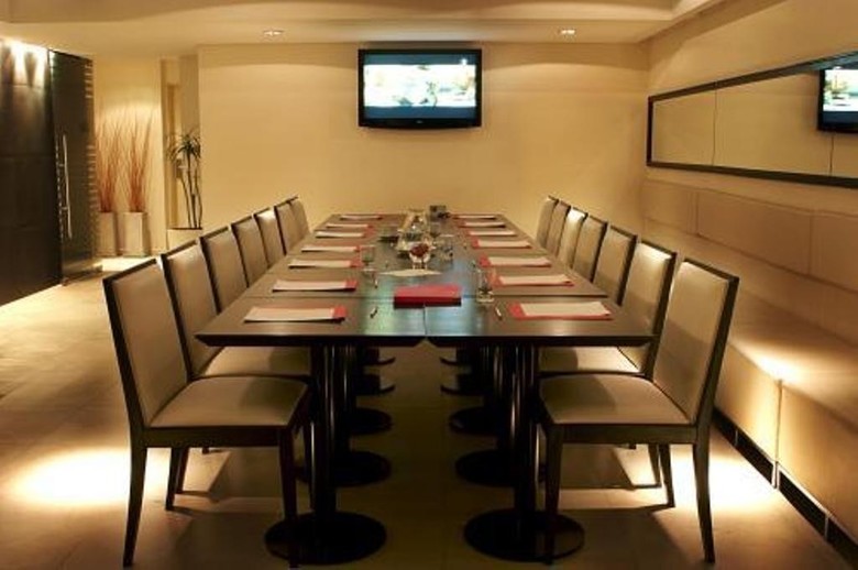 Hotel Espacia Suites