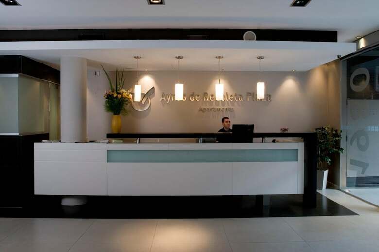 Hotel Ayres De Recoleta Plaza