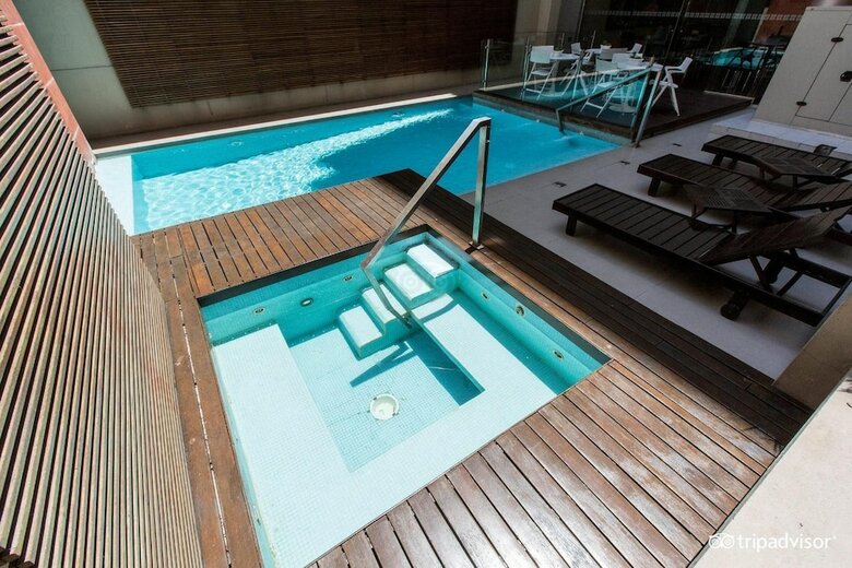 Hotel Ayres De Recoleta Plaza