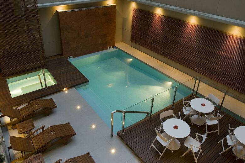 Hotel Ayres De Recoleta Plaza