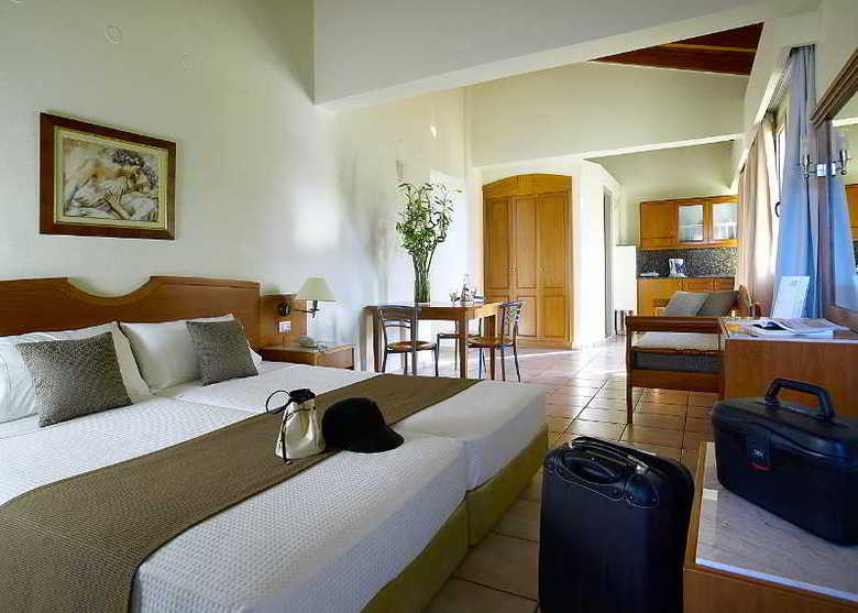Hotel Elotis Suites (2 Bed Suite Bb