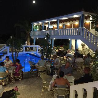 Hotel Folia Studios Apts
