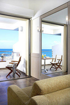 Hotel Thalassa Beach Resort