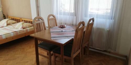 House Kostoski