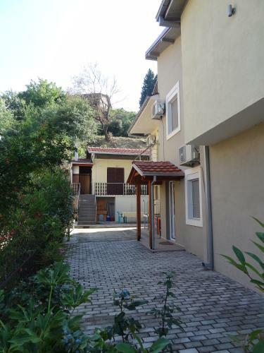 Hostal Kn Studio