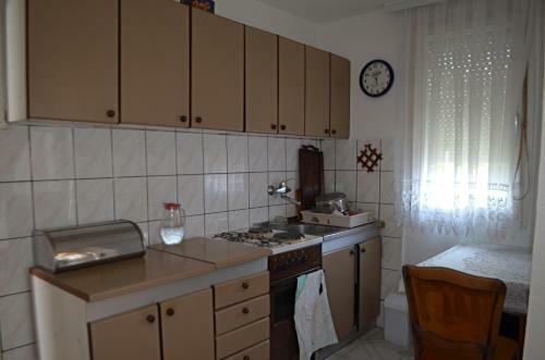 Leo Apartment