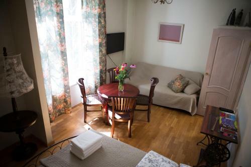 Jovitos Apartment Near Gediminas Ave