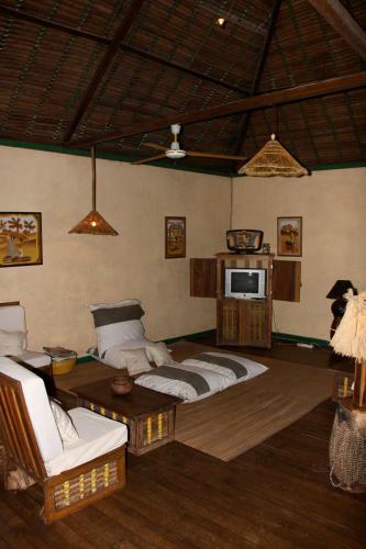 Hotel Les Bungalows D'ambonara