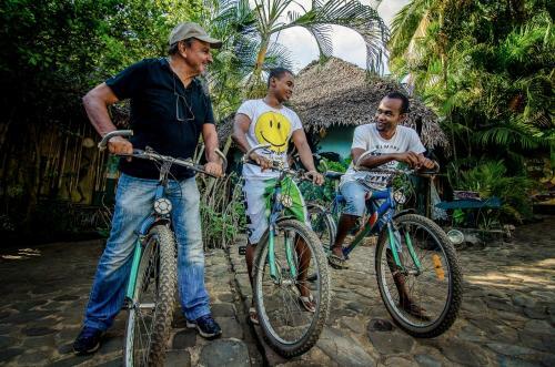 Hotel Les Bungalows D'ambonara