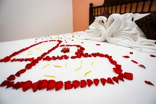 Mny Hotel & Resort