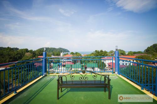 Mny Hotel & Resort