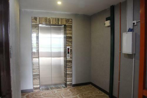 Fan Holiday Hotel