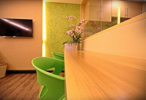 Jc Mark Hotel