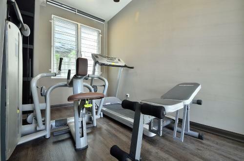 Iris Luxury Service Villa