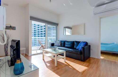 Apartment With Stunning Seaviews