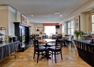 Hotel Comfort Inn & Suites